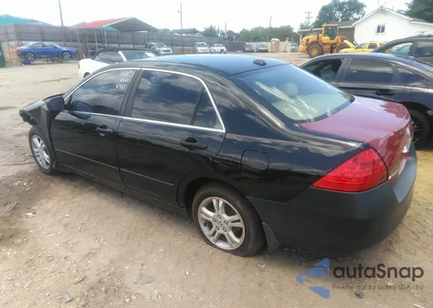 2007 Honda Accord 2.4 Ex z USA, uszkodzony, nr VIN 1HGCM56867A192087